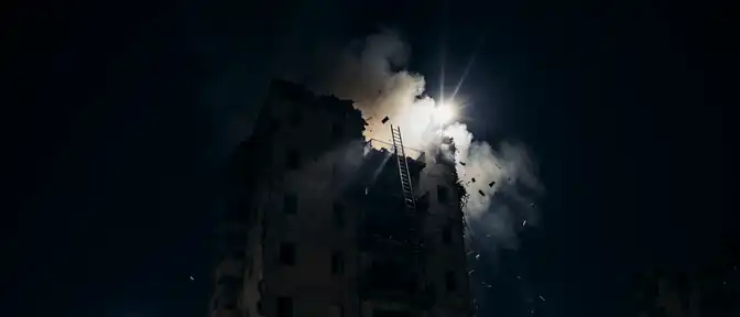 Ночной шквал беспилотников: масштабные атаки на российские регионы и трагические последствия